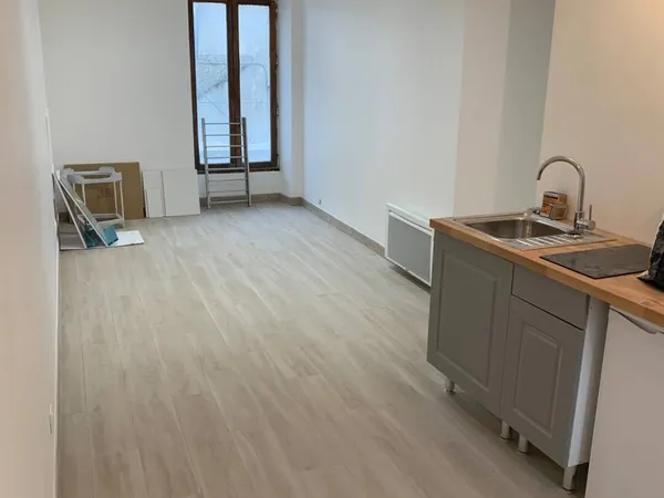 Studio 1 pièce 22 m² 