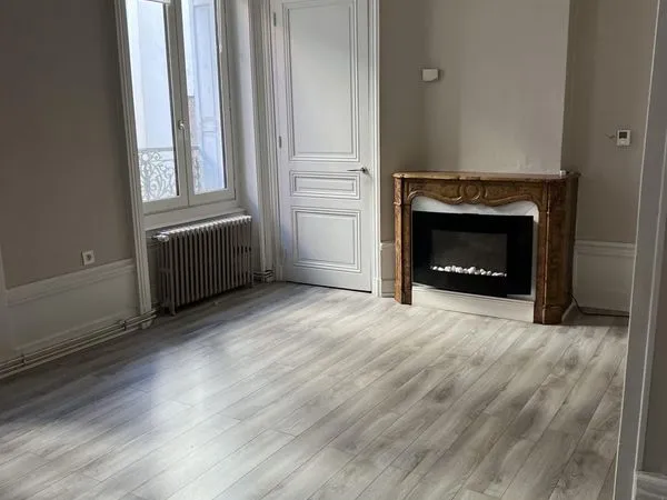 Appartement 3 pièces 64 m² 