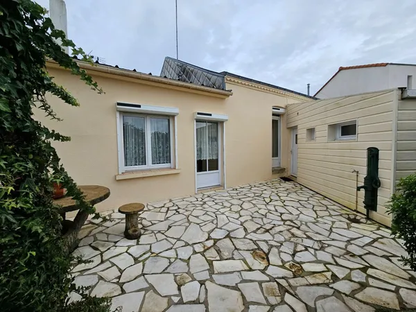 MAISON DE VILLE, quartier Vélodrome, LA ROCHE SUR YON 