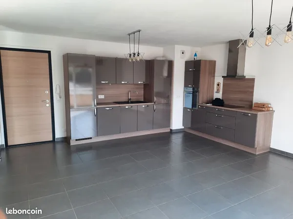 T2 50m2 proche frontière 
