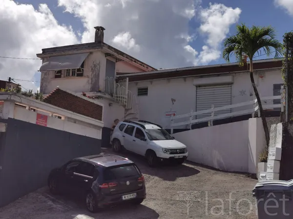 Local commercial 2 pièces 35 m² 