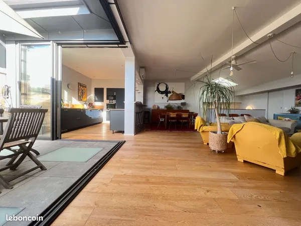Très bel appartement de 170m² avec terrasse et garage proche Camille Godard 