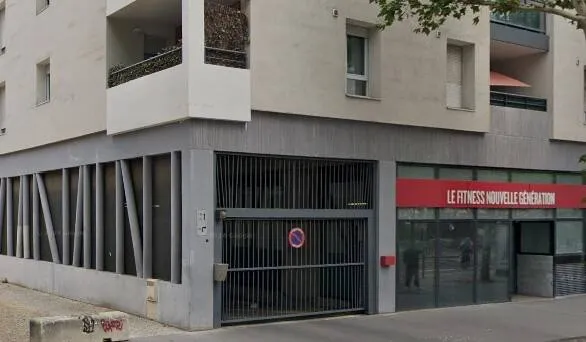 Parking 13 m² 