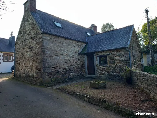 Maison ancienne restaurée T3 proche centre-ville Lannion 