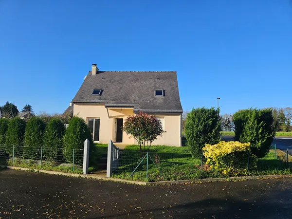 Calorguen / Maison familiale lumineuse avec confort de plain-pied, proche Rance 