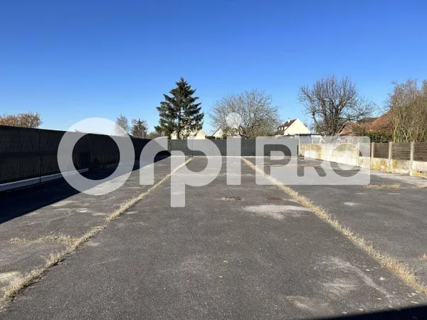 Terrain 670 m² 