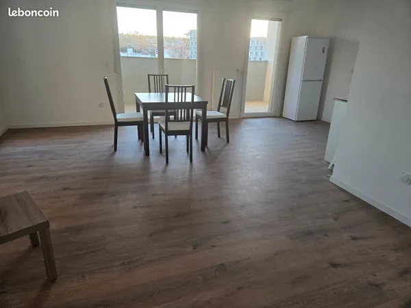 Appartement 3 pièces neuf avec jardin & terrasse - Proche RER A 