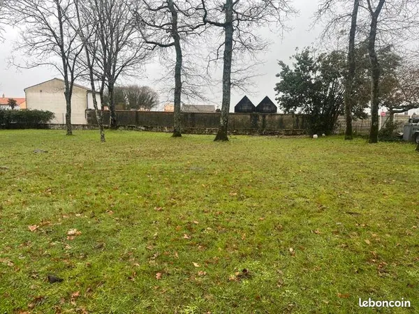 Terrain 767 m² Marennes 