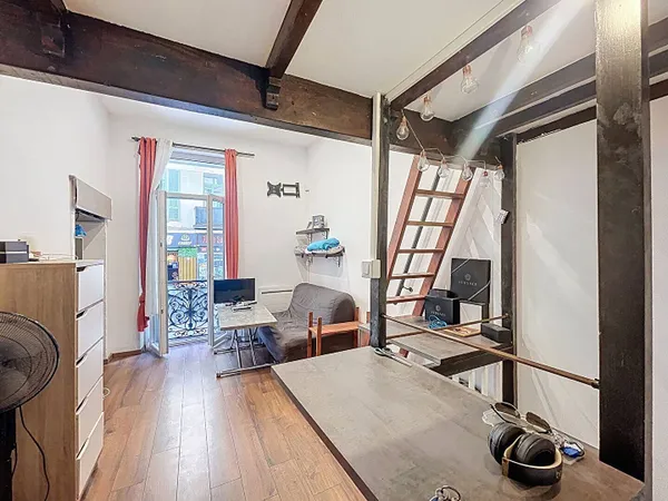 Studio 1 pièce 26 m² 