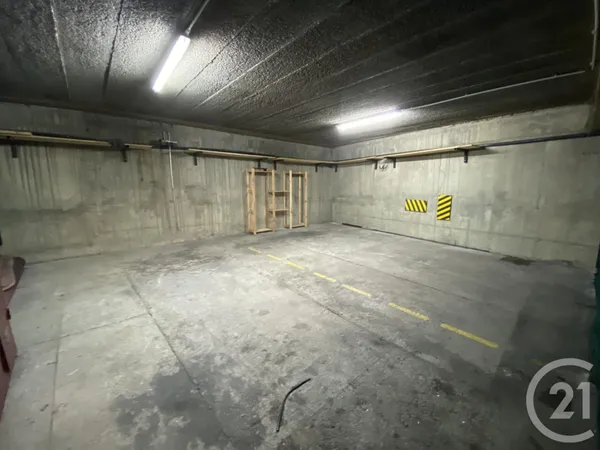 Parking 45 m² 