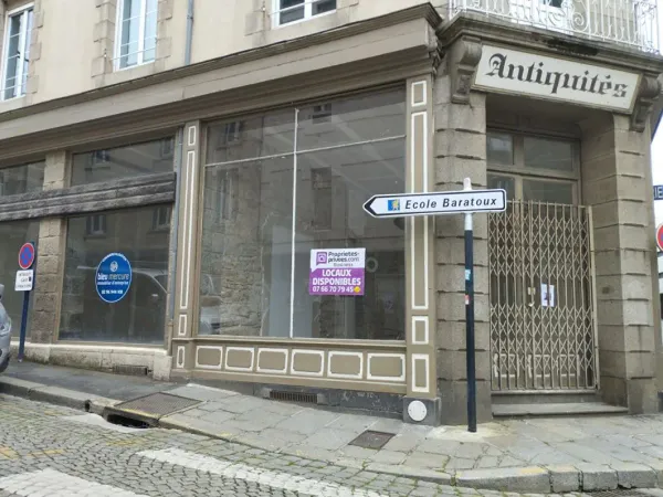 22000 SAINT BRIEUC - Local commercial, Emplacement d'angle, Centre-ville 