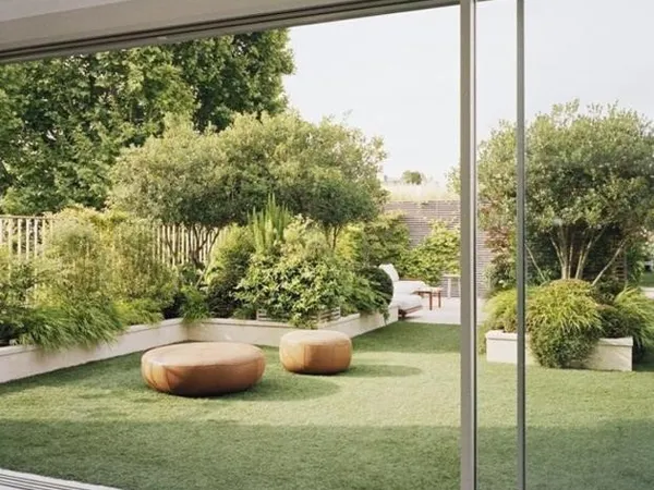 6 PIÈCES de 376m² + BALCON + PKG(s) 