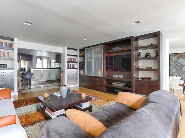 Vends appartement refait à neuf meublé 