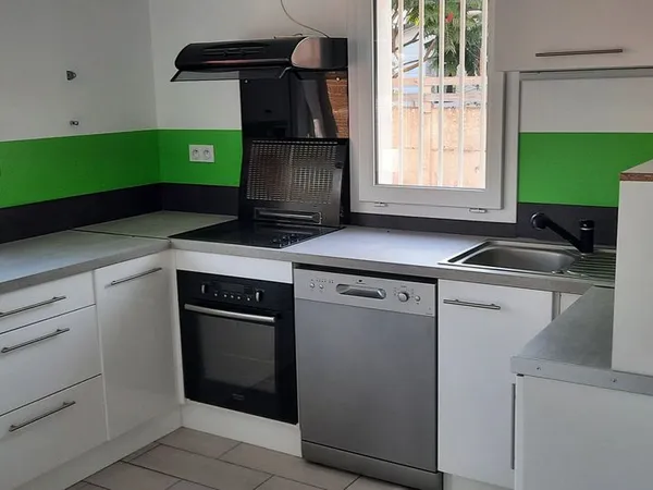 Grand T2 récent TRELAZE Maraîchère, pk, terrasse 