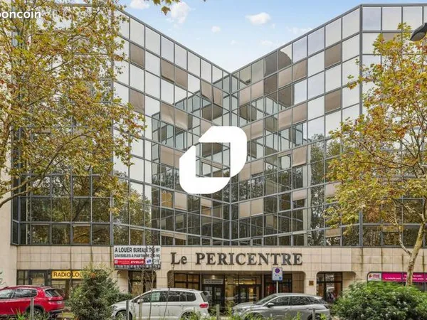 Bureaux 275 m² 