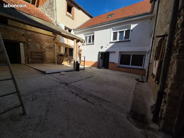 Maison 5 pièces 141 m² 