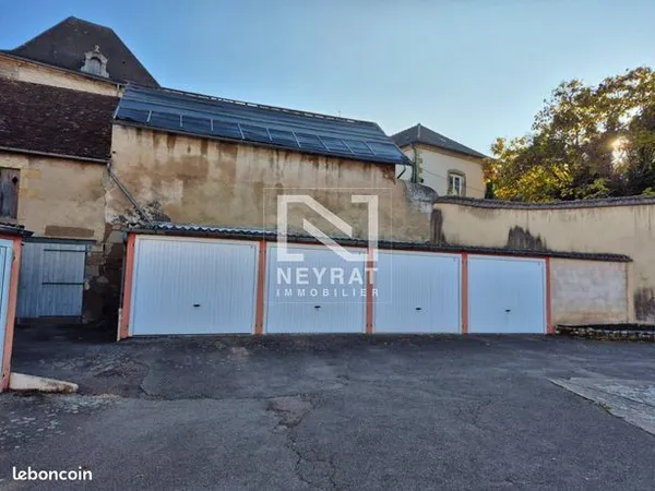 Parking - Garage Location Autun   51€