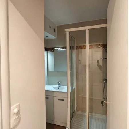 Studio refait à neuf Boulogne Nord 