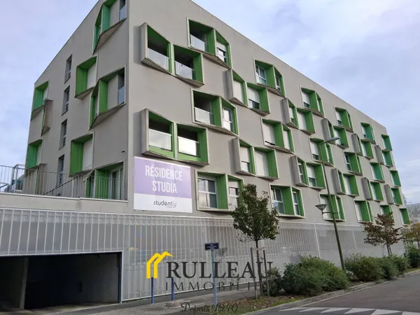 Studio 1 pièce 27 m² 
