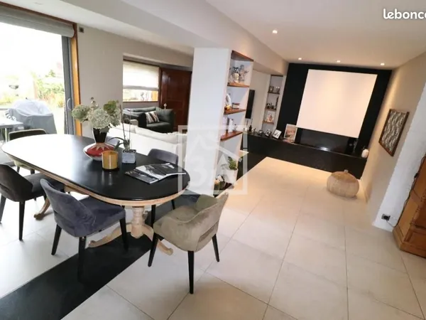 Maison 6 pièces 129 m² 