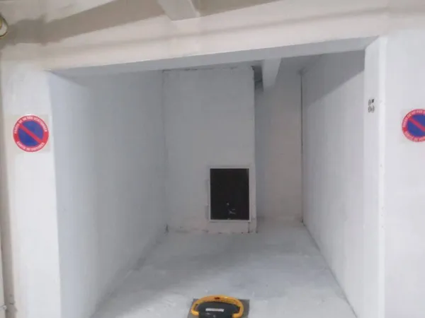 Parking 11 m² 