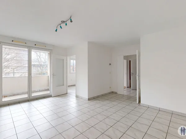 Appartement T2 de 48m2 NOUVEAU-CENTRE + Garage 