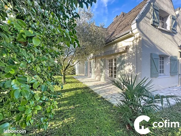 Maison 5 pièces 158 m² 