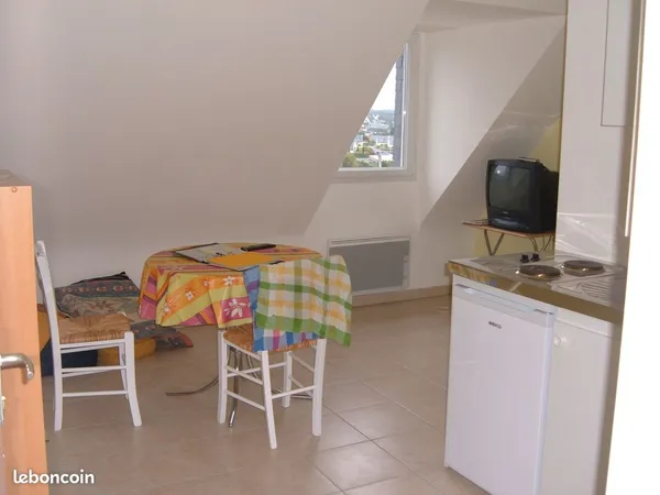 LANNION T2 à 2kms de ZI Pégase (IUT,Orange) et centre ville 