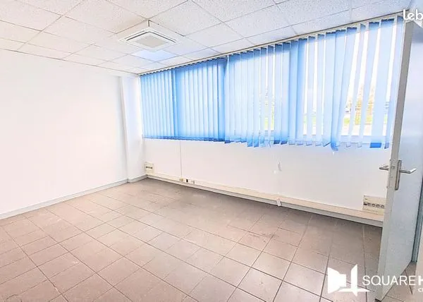 Local commercial 550 m² 