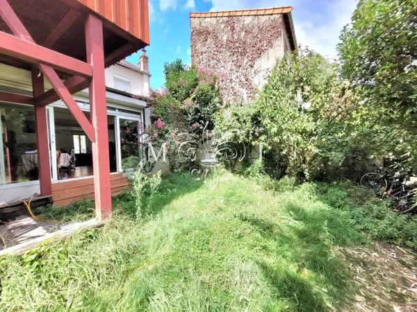 Maison 2 pièces 175 m² 