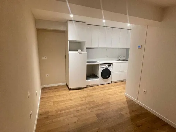 Studio 1 pièce 16 m² 