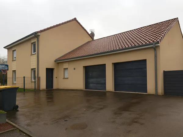 Lorry Mardigny Maison familiale récente 165 m2 avec grand g 