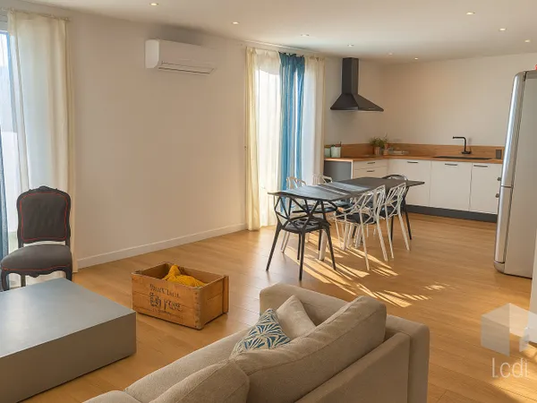 MONTELIMAR, appartement 130 m2, 4 chambres 