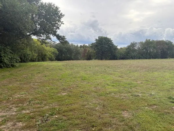 Terrain 700 m² 