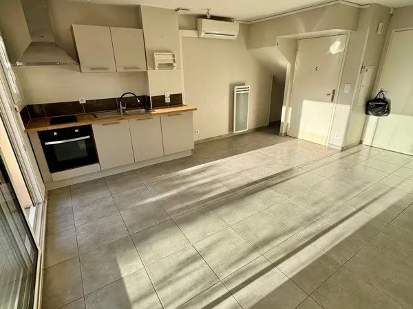 Appartement T2 jardin et garage 