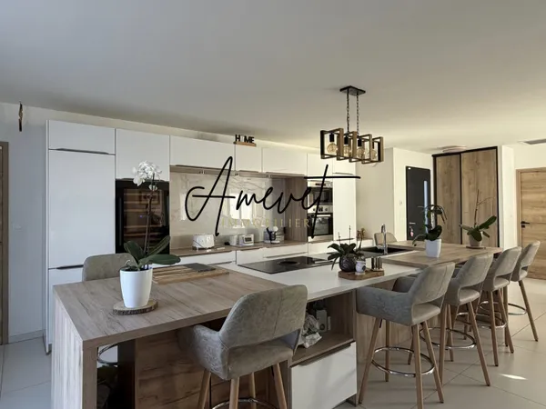 Maison contemporaine de plain-pied 2022 - 150 m², 4 chambres, 