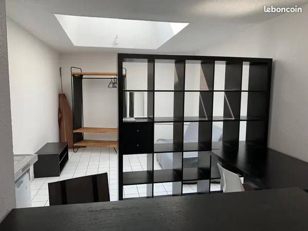 Studio 1 pièce 23 m² 