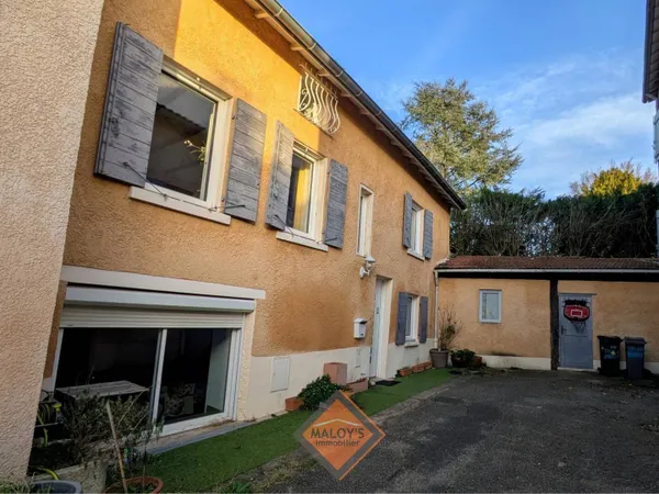 Maison 5 pièces 140 m² 