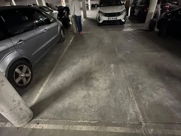 Parking 12 m² 