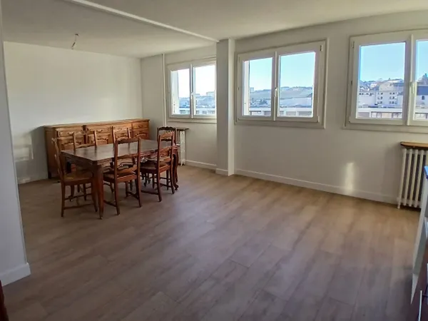 Appartement avec ascenseur 65m2 - Aurillac 