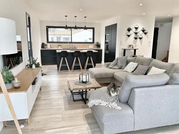 4 PIÈCES de 94m² 