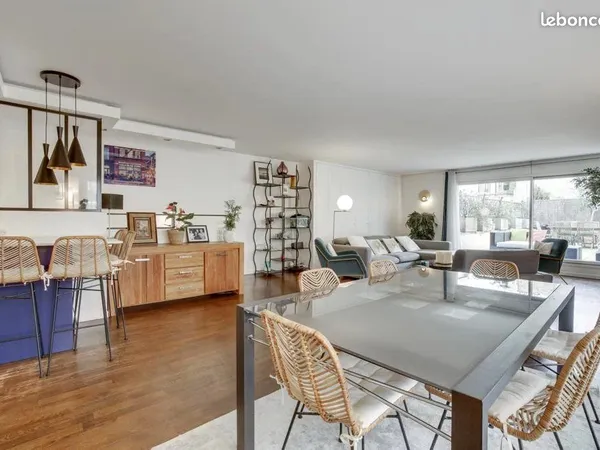 Duplex 5 pièces 142 m² 