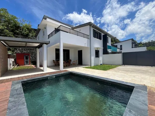 Villa 4 pièces 99 m² 