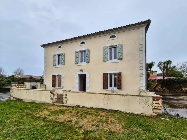 Maison 8 pièces 182 m² 