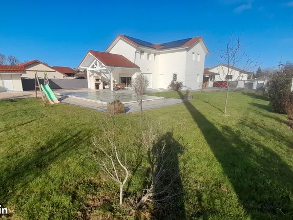 Maison avec piscine 148m2 sur 968 m2 