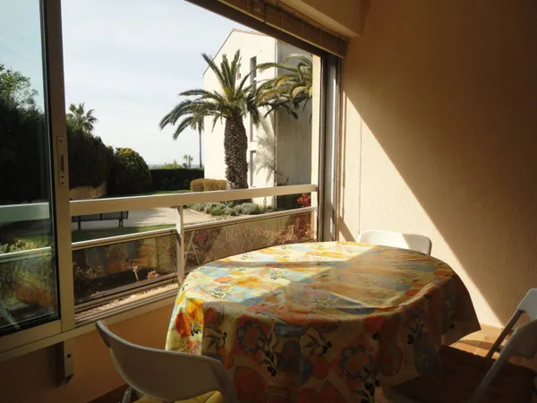 Studio 1 pièce 19 m² 