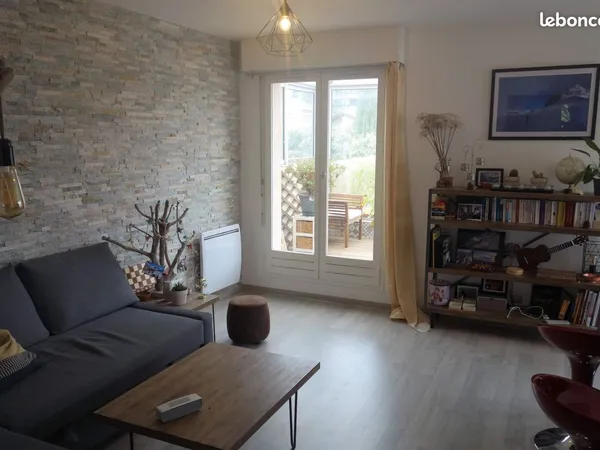 T2 53m² Grande Terrasse Rue Moyrand 