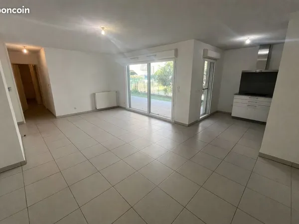 COLOCATION BORDEAUX - Chambre dispo - rue de la Faïencerie 