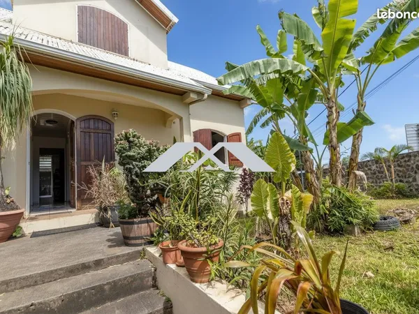 Maison 6 pièces 208 m² 