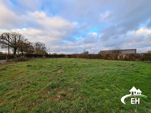 TERRAIN CONSTRUCTIBLE DE 971 M² 